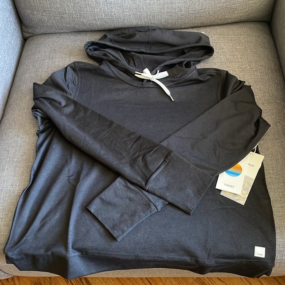 Vuori Women’s Halo Essential Hoodie NWT - Picture 6 of 9